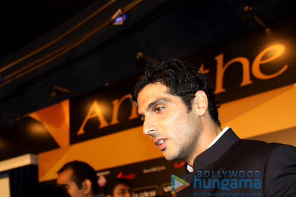 iifa awards 2013 rocks green carpet 23