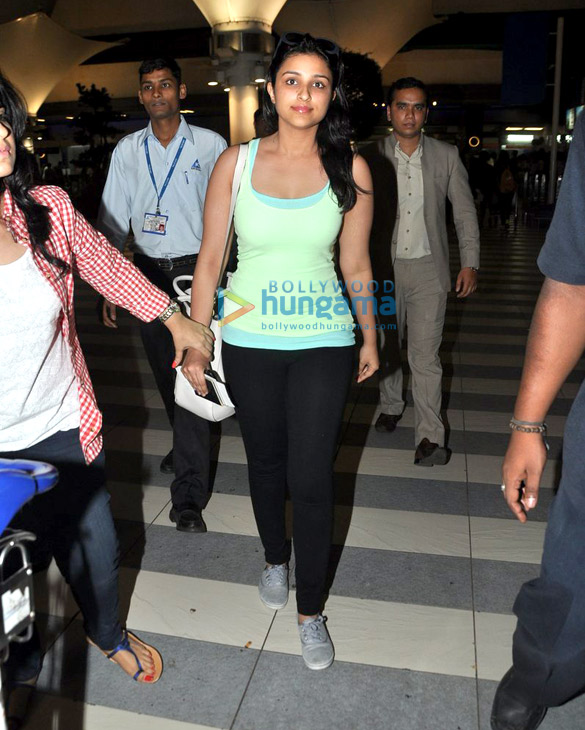 shahrukh vidya others arrive from iifa awards 2013 6