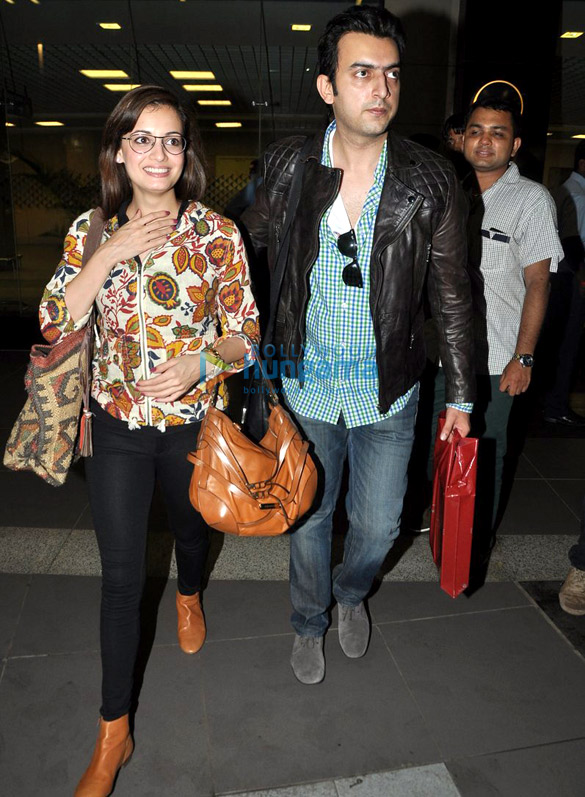 shahrukh vidya others arrive from iifa awards 2013 12