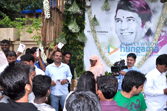 rajesh khannas havan ceremony on his 1st death anniversary 3