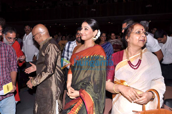 vidya balan with family at classical concert 5