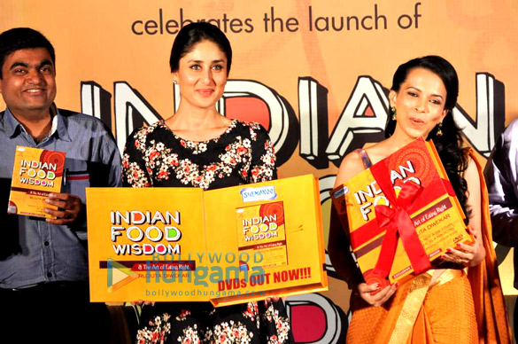 kareena kapoor at the launch of rujuta diwekars dvd 2