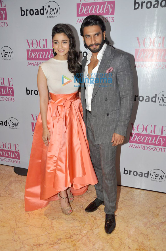 sonam alia narmada at vogue beauty awards 2013 3