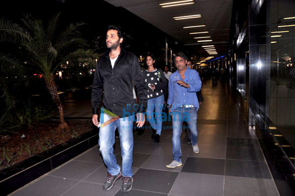 katrina kaif snapped at the mumbai airport 6