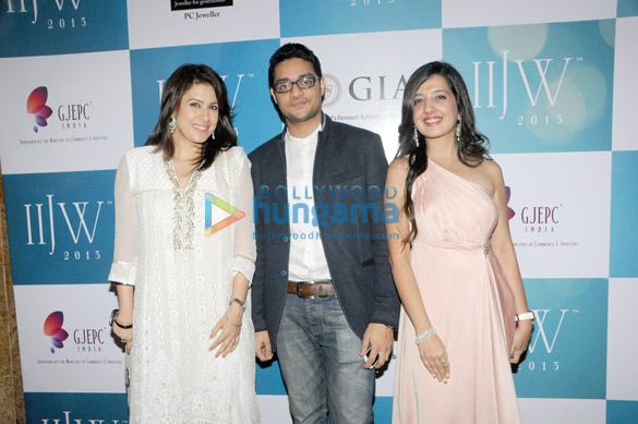 celebs walk the ramp for saboo jewels at iijw 2013 9