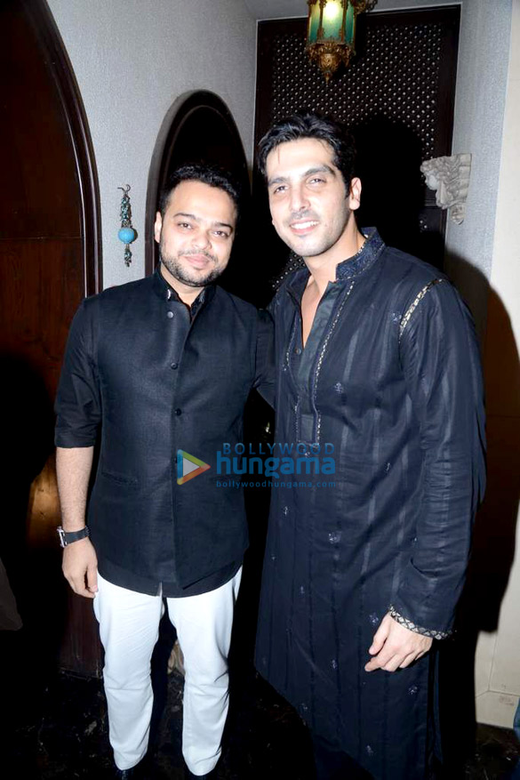 hrithik kajol at sanjay khan zareen khans iftaar party 28