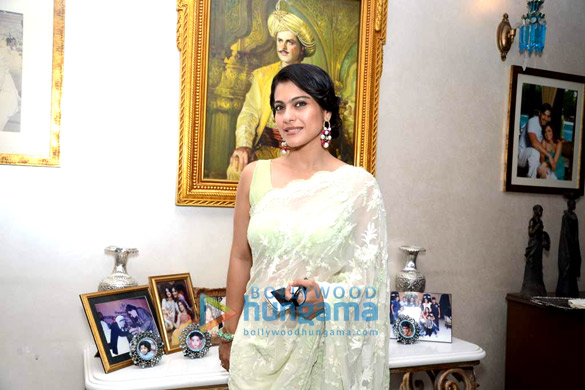 hrithik kajol at sanjay khan zareen khans iftaar party 25