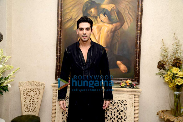 hrithik kajol at sanjay khan zareen khans iftaar party 24
