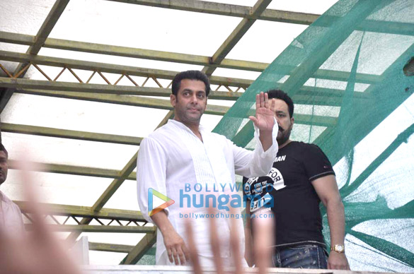 salman snapped on eid day 19