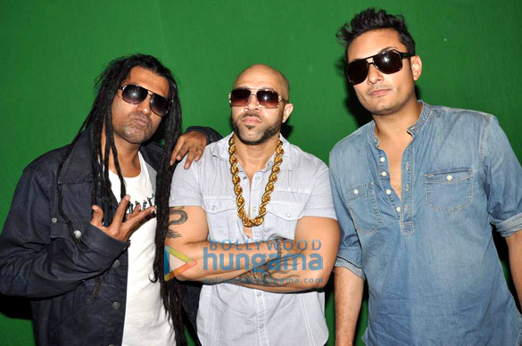 apache indian shoots with raghav for new video 2