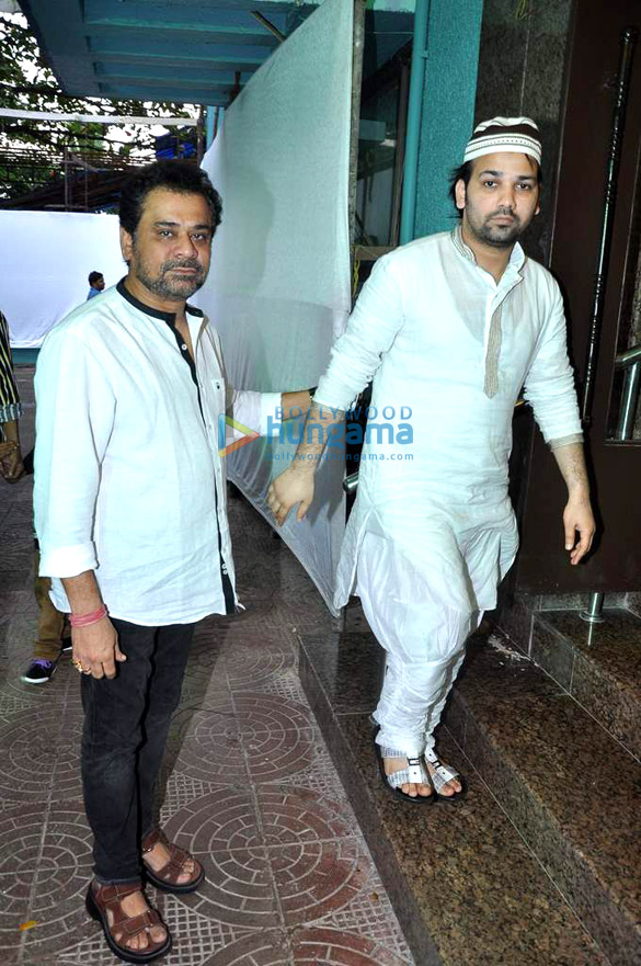 varun prabhu dheva at the prayer meet of sajid wajids father 24