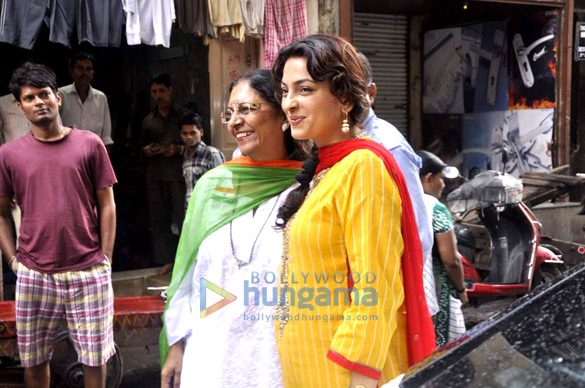 juhi chawla at independence days flag hosting ceremony 6