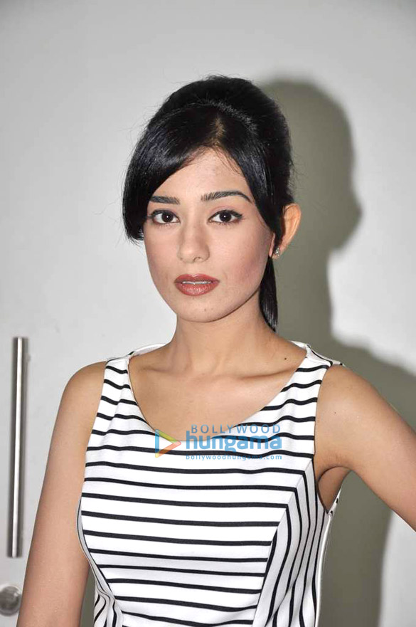 amrita rao at nm colleges umang 2013 festival 8