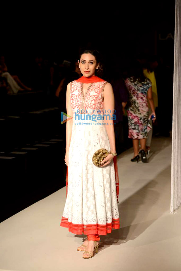 celebs walk for manish malhotras show at lfw 2013 16