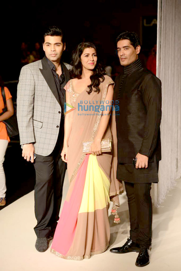 celebs walk for manish malhotras show at lfw 2013 4