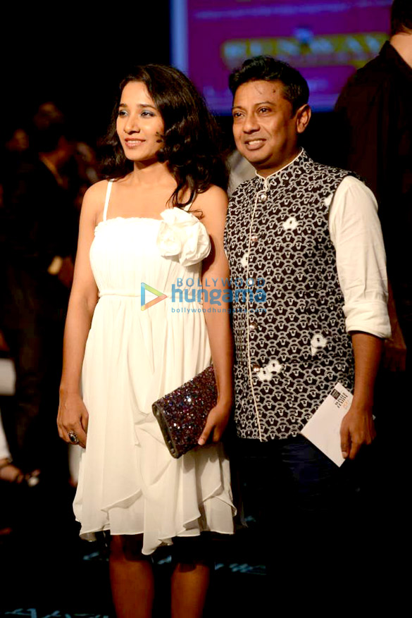 celebs walk the ramp for anita dongres show at lfw 2013 4