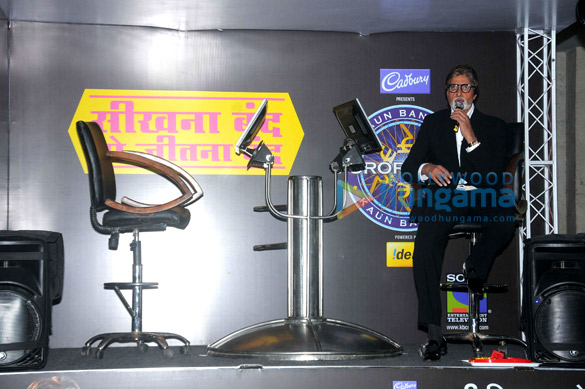amitabh bachchan flags off kbc aapke shaher mein bus 3