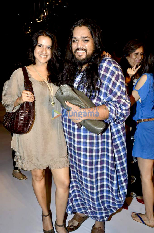 jacqueline kajol walk for shehla khan at lfw 2013 20