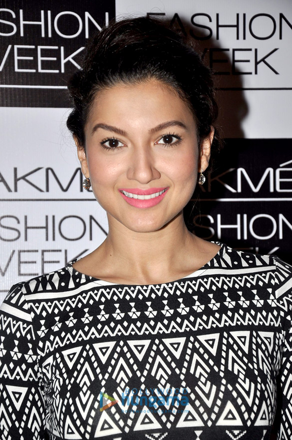 gauhar khan at lakme fashion week 2013 5