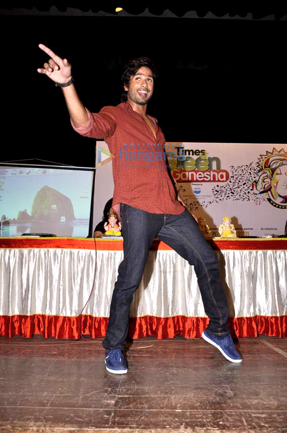 shahid kapoor at times green ganesha launch 9