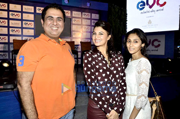 jacqueline arjun at the launch of enchanted valley carnival 2013 8