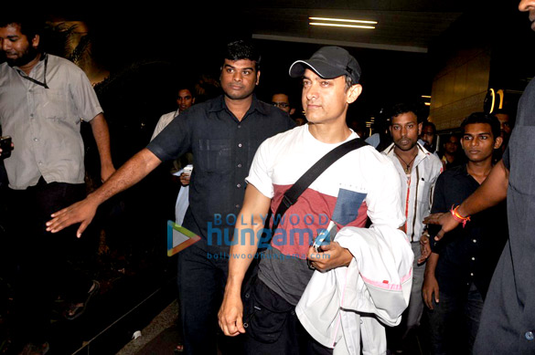 aamir khan returns from sydney 6