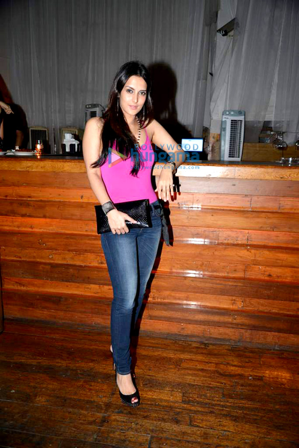 zayed vivek at tulip joshis birthday bash 20