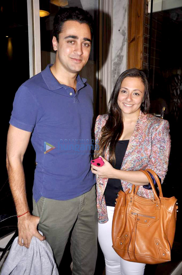 imran khan vir das at ashvin gidwanis theatrical comedy battle of da sexes 7