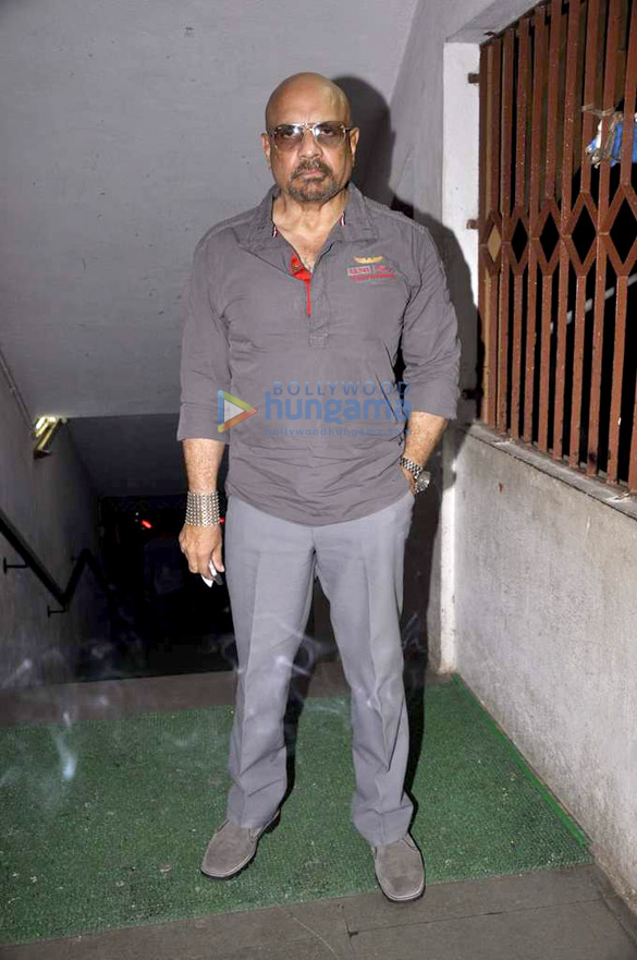 imran khan vir das at ashvin gidwanis theatrical comedy battle of da sexes 8