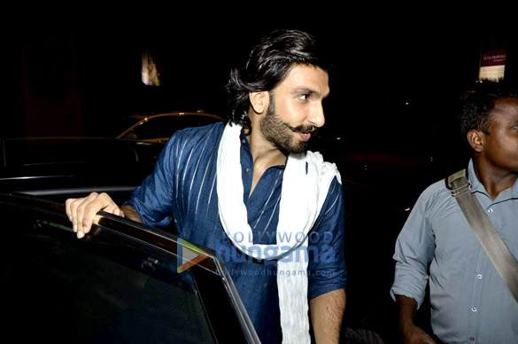 ranveer singh snapped in traditional attire 8