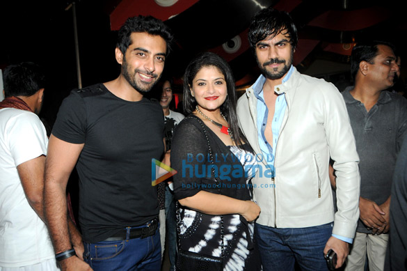premeire of marathi film narbachi wadi 10