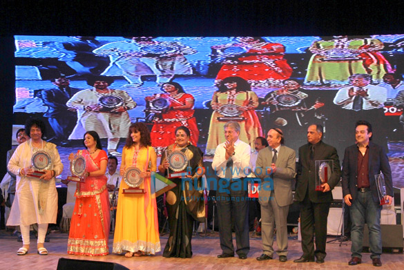 usha uthup adnan sami penaz masani others honoured with sangam awards 2
