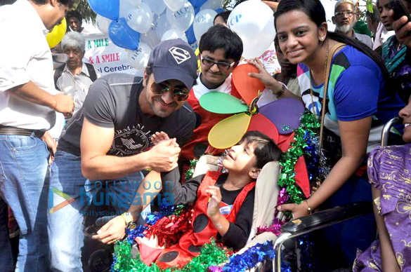 ayushmann at world cerebral palsy day 8