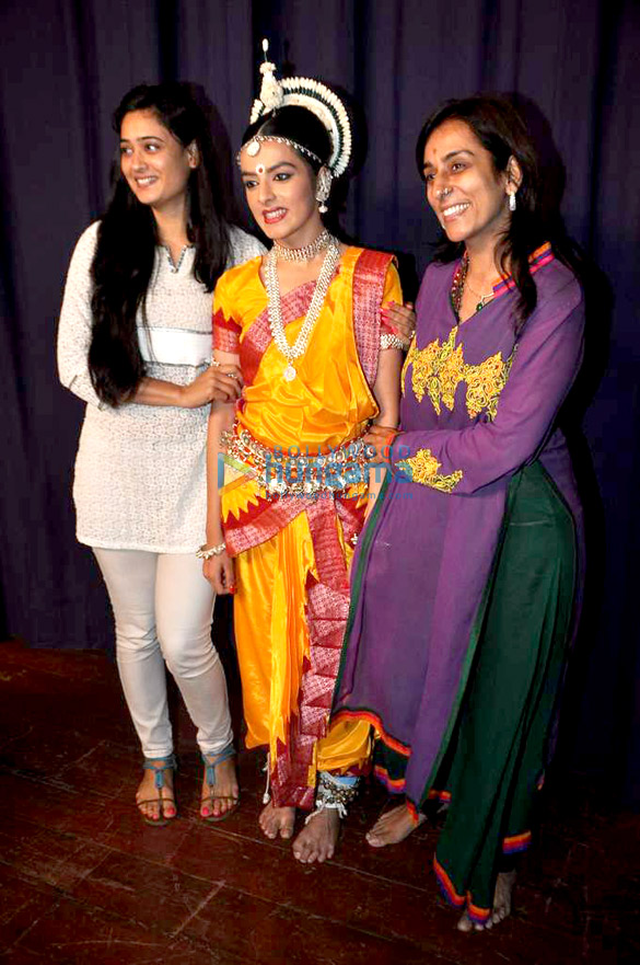 giaa singh rehearses odissi dance 2