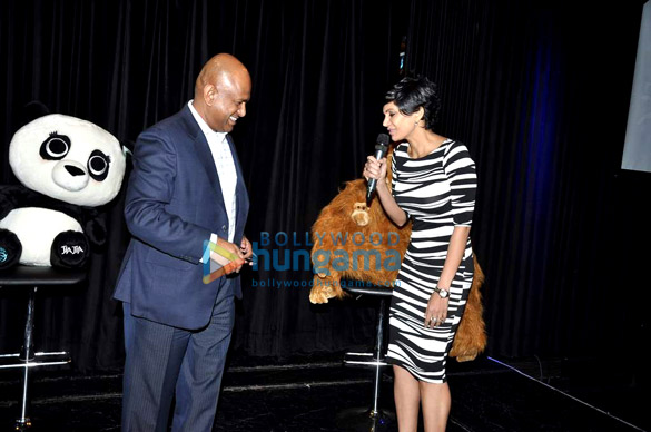 mandira bedi promotes singapore tourism 11