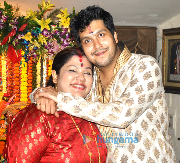 celebs grace bappi lahiris lakshmi pooja 6