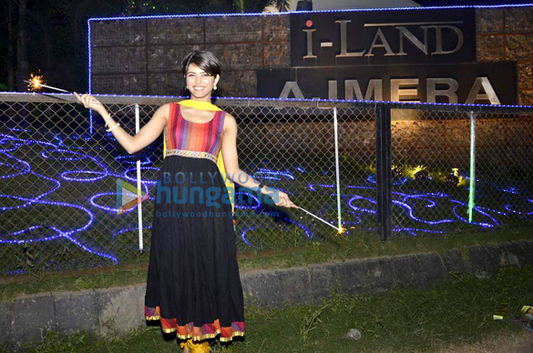 madhurima tuli celebrates eco friendly diwali at i land ajmera 2