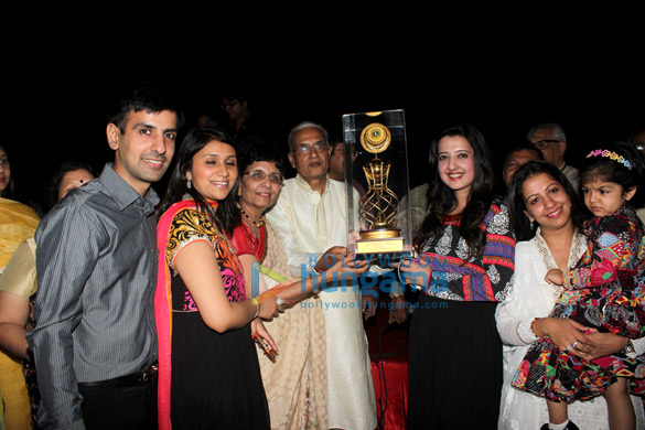 amy billimoria hosts surprise party for her fathers 70th birthday 3