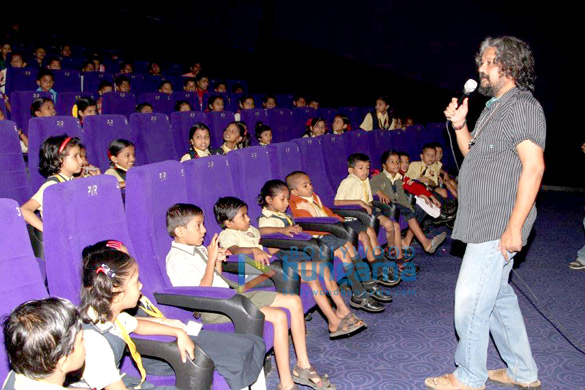 amole gupte saqib at the special screening of stanley ka dabba 7