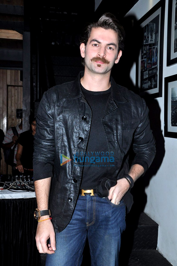 neil nitin mukesh graces the launch of vicinia cafe 7