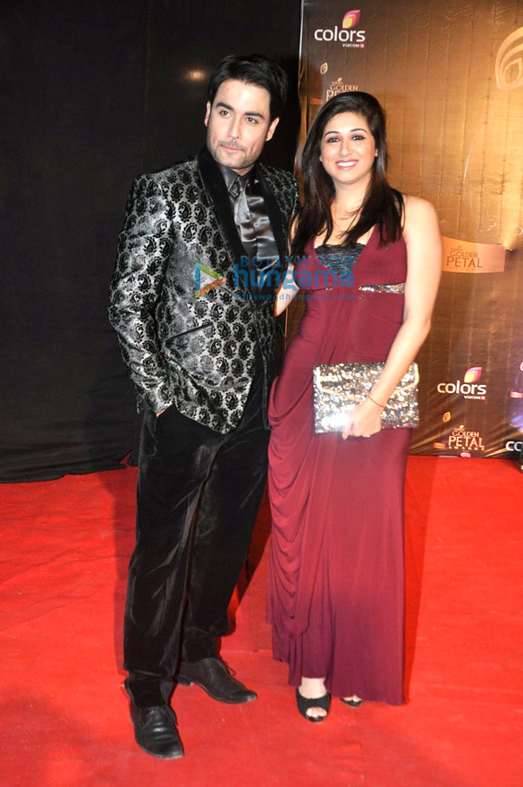 madhuri anil huma grace the colors golden petal awards 2013 13