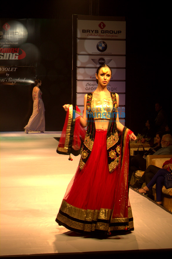 preeti singhal showcases her indian couture at runway rising 4