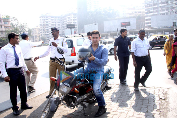 aamir khan inaugurates road safety week in mumbai 4