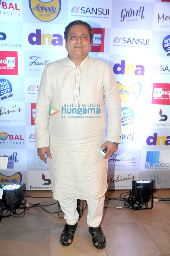 celebs reviving classic bollywood melodies at the music mania club 21