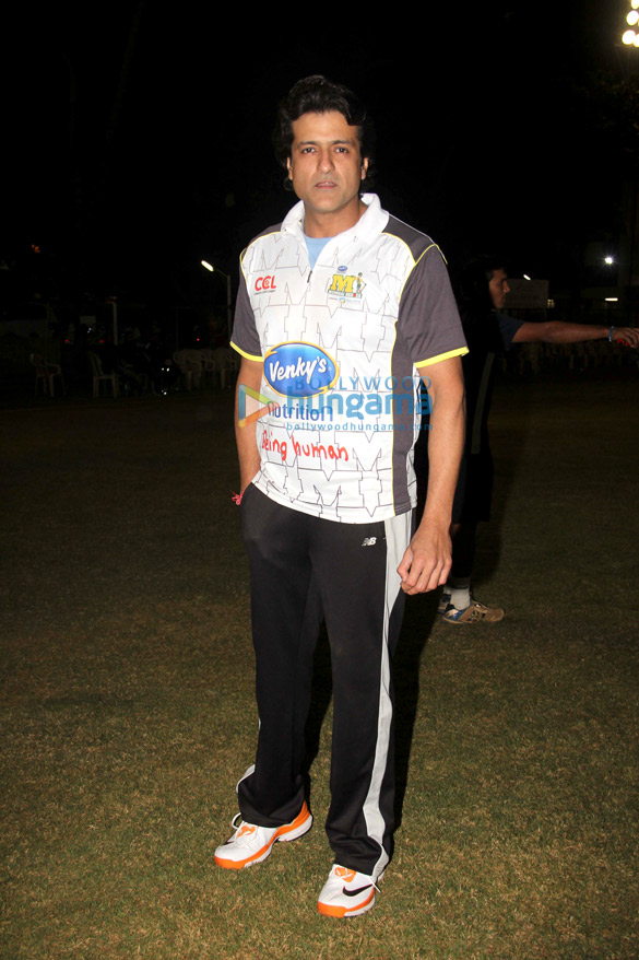 practice match between mumbai heroes bhojpuri dabanggs 9