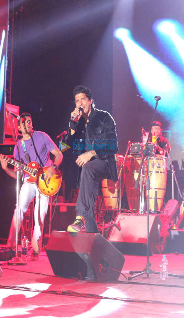 farhan akhtar performs live at alegria 2014 10