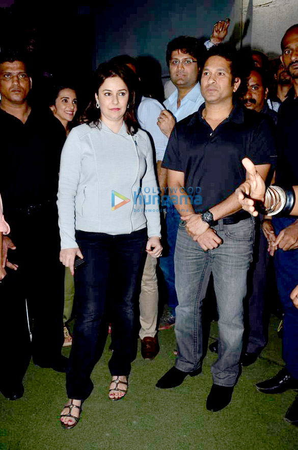 tara sharma anjali tendulkar at smaaash 5