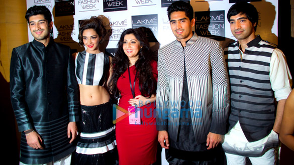 cast of fugly at lakme fashion week 2014 3