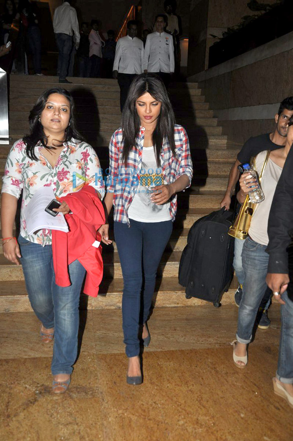 priyanka chopra snapped at grand hyatt 5