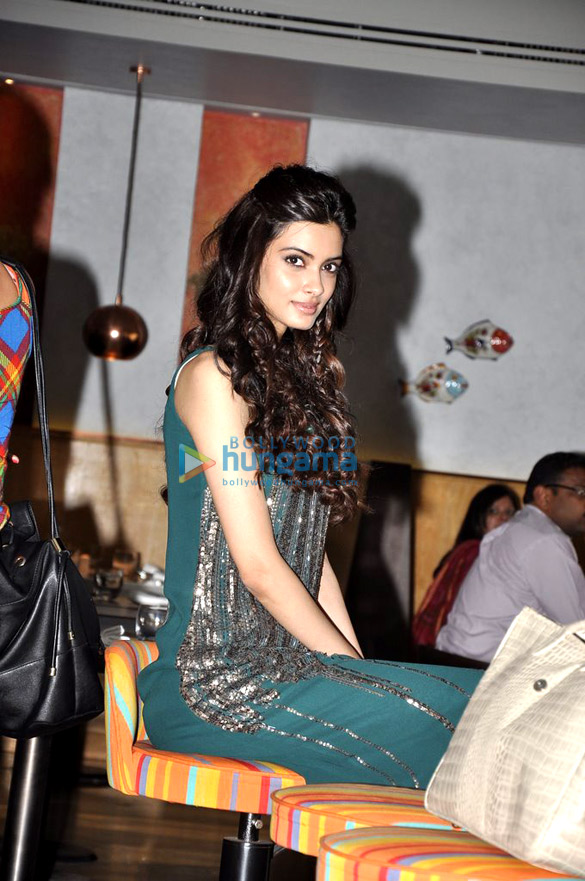 diana penty launches femina saloon and spas latest issue 8